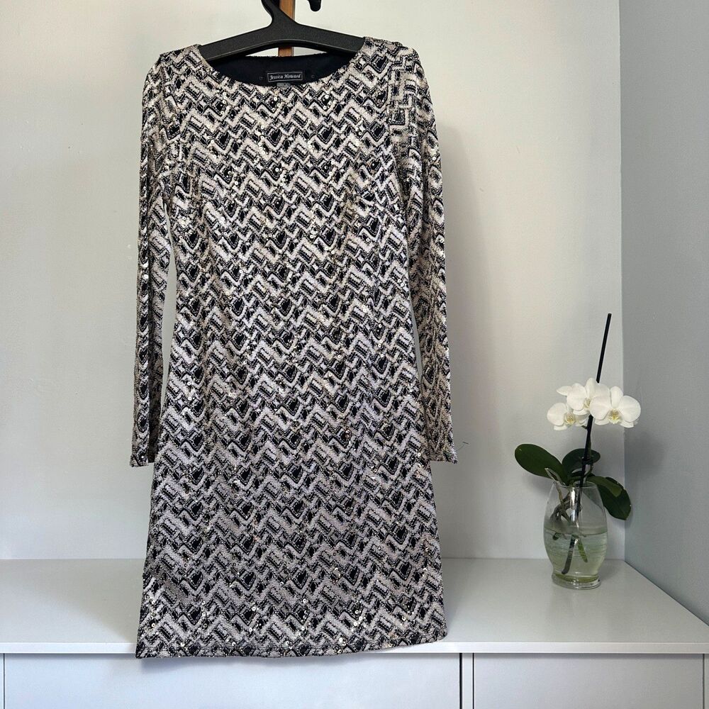 Jessica Howard Women's Black Silver Metallic Sequin Chevron Shift Dress Size 6